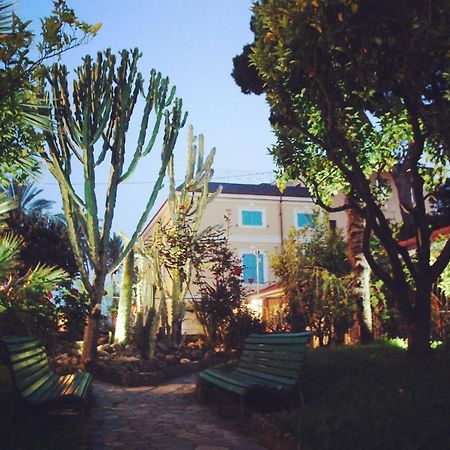 Hotel Villa Sophia San Remo Exterior foto